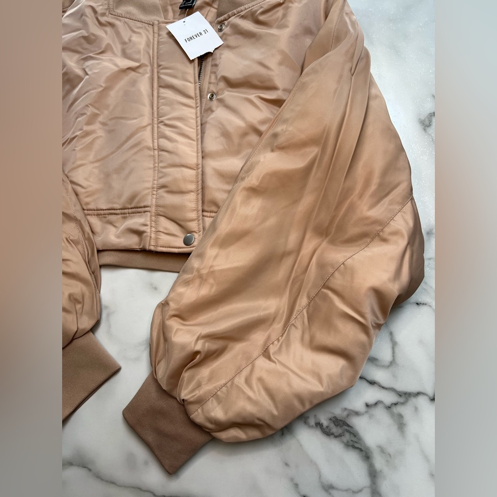 Cropped bomber jacket - Picture 4 of 7